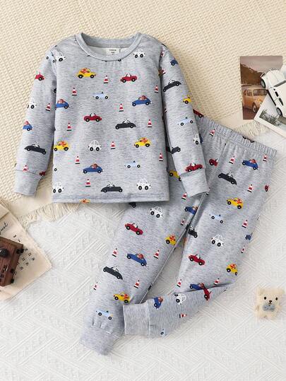 SHEIN Conjunto de 2 peças de camiseta e calça de pijama macia e confortável para meninos, com estampa de carro, gola redonda, manga comprida, outono/inverno