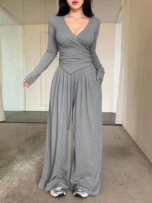 DAZY 女士休闲纯色V领T恤和阔腿裤两件套，秋季女士家居服套装 - 灰色 - 查看 7
