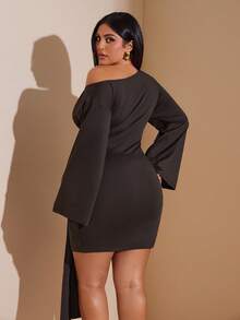 SHEIN BAE 大码女式纯色修身长袖不对称肩部连衣裙 - 棕色 - 查看 3