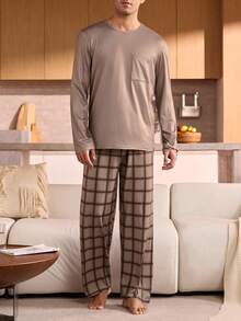 Manfinity Underwear&Sleepwear Basics بدلة نوم للرجال كبار الحجم من قطعتين، ملابس علوية لون سادة وبنطلون مربعات