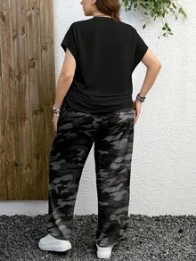 SHEIN LUNE 2 件套休闲纯色上衣和迷彩图案加大码套装，适合秋夏季 - 深灰色 - 查看 2