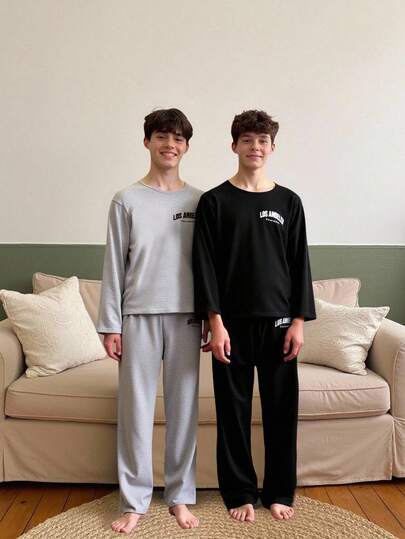 SHEIN Bộ trang phục thường ngày 4 món dành cho bé trai tuổi teen, bao gồm áo dài tay in chữ tiếng Anh màu xám và đen và quần dài, bộ đồ mặc nhà thoải mái