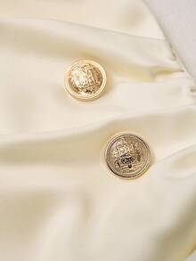 SHEIN Clasi Blusa Elegante e Romântica de Cor Sólida com Desenho Plissado na Cintura e Botão Decorativo, Adequada para Uso Diário, Encontros, Festas, Chá da Tarde, Volta às Aulas, Ação de Graças, Halloween, Natal e Ano Novo - Bege - Visão 3