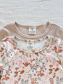 4件套女童柔软舒适贴身睡衣套装，花卉叶子数码印花，休闲圆领长袖上衣和裤子，秋冬季女童家居服套装，花卉睡衣套装，两件套睡衣，女童舒适睡衣套装，两件套嘉年华秋季长袖套装，女童“贴身睡衣”、“紧身”、“贴身” - 杏色 - 查看 4