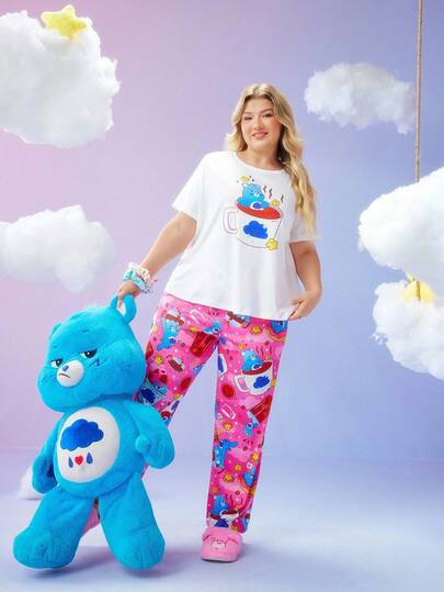 SweetSlumber X Carebears Damen Große Größen Sommer süßer Cartoon Bär Muster Rundhals Kurzarm Top und weite Hose Pyjama Set