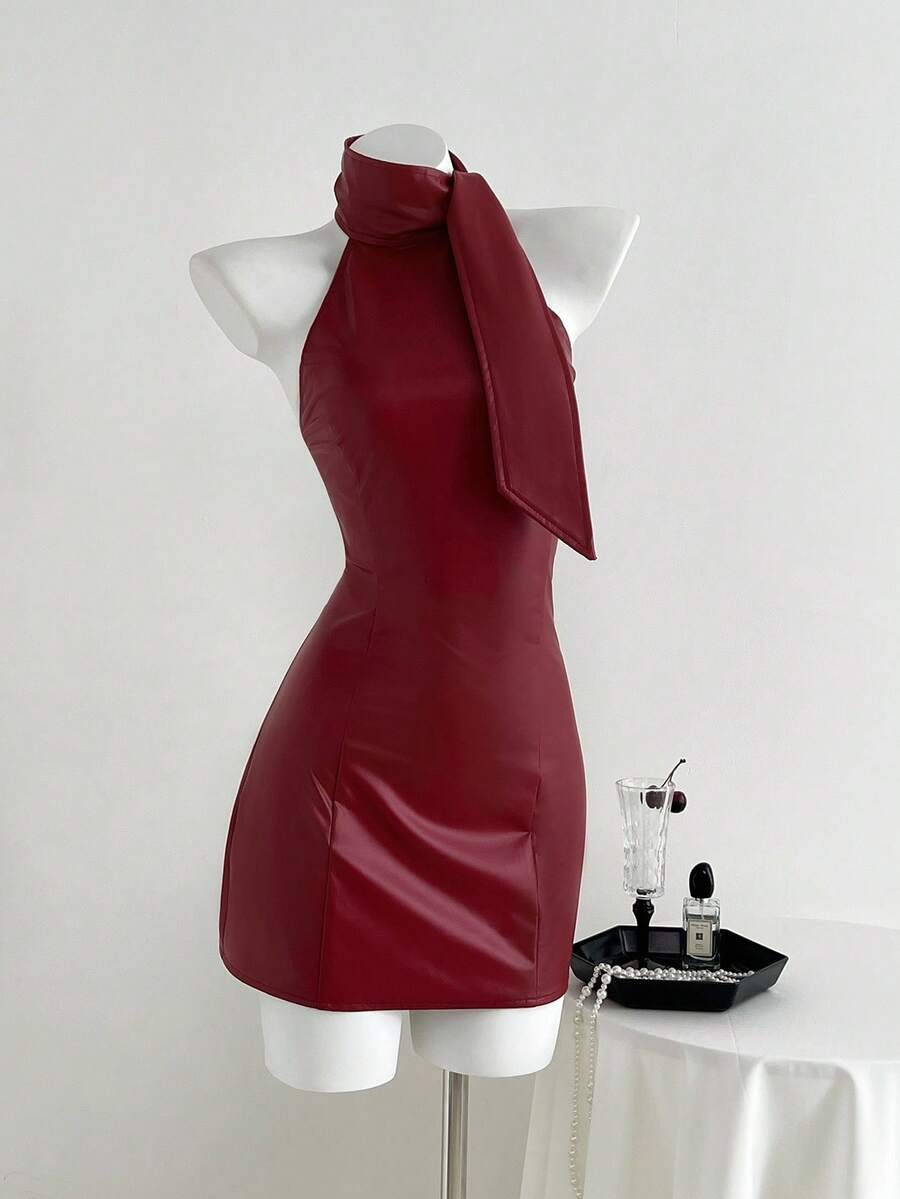 Elamini 酒红色 PU 皮革复古性感别致露背系带腰身修身迷你连衣裙 - 酒紅色 - 查看 1