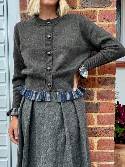 Vivie Lora Women's Ruffle Hem Grey Vintage Coin Pattern Cardigan