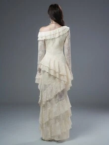 Bloopia波西米亚风优雅浪漫收腰显瘦女装秋冬万圣节精致提花不对称下摆露肩长袖连衣裙 - 杏色 - 查看 2