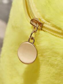 SpongeBob SquarePants | SHEIN 1pc Cute Plush Catoon Pattern Large Capacity Cylindrical Makeup Bag, Handheld, Super Spacious, Can Store Cosmetic Bottles & Daily Necessities, Suitable For Women & Teenagers