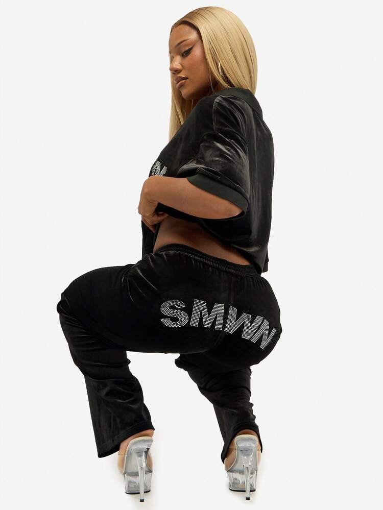SUMWON WOMEN Pantaloni della tuta svasati in velluto con logo in strass