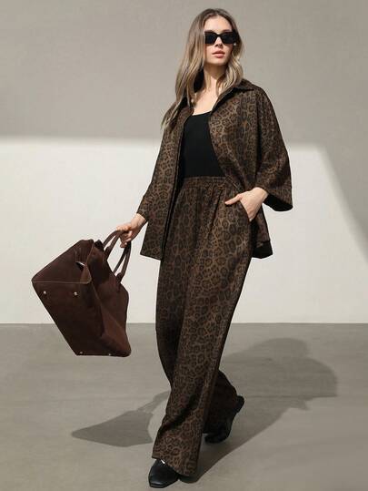 Aveloria Modichic Conjunto de 2 piezas de camisa suelta con cuello y botones de estampado de leopardo, y pantalones rectos de cintura elástica para mujer