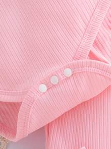 SHEIN Playful Pals 2pcs Newborn Girl Spring/Autumn Fashion Sweet Cute Pink Ribbed Long Sleeve Jumpsuit With Embroidered Flower Decor, Paired With Matching Pink Flared Pants And Headscarf Set, Suitable For Daily Wear And School Fall Winter