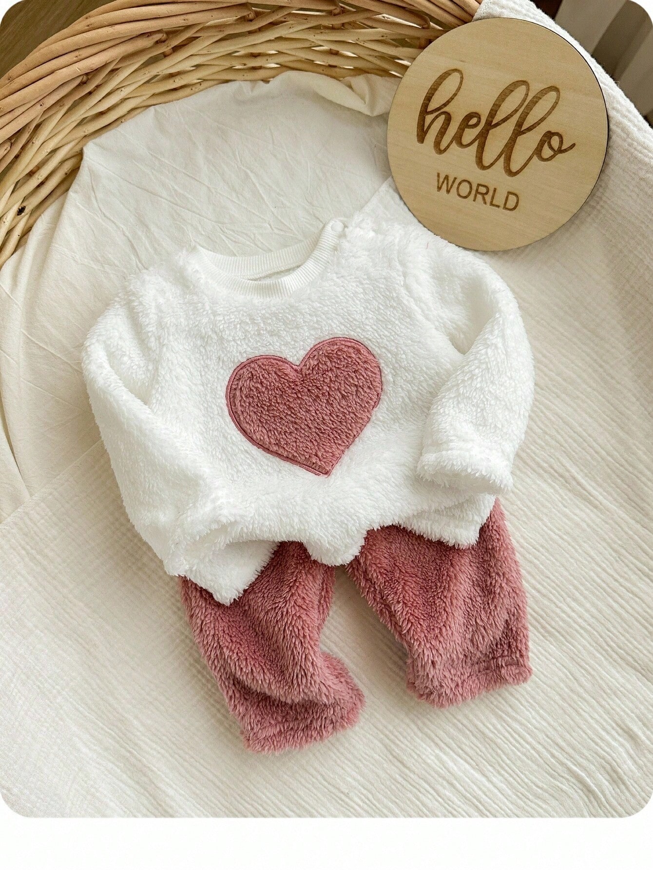 مجموعة بلوزة وبنطلون من قطعتين للمواليد الجدد، بتص...