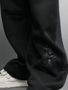 SUMWON 哥特式十字镀铬贴花宽松运动裤冬季休闲裤带抽绳侧袋休闲宽松街头服饰 - 黑色 - 查看 8