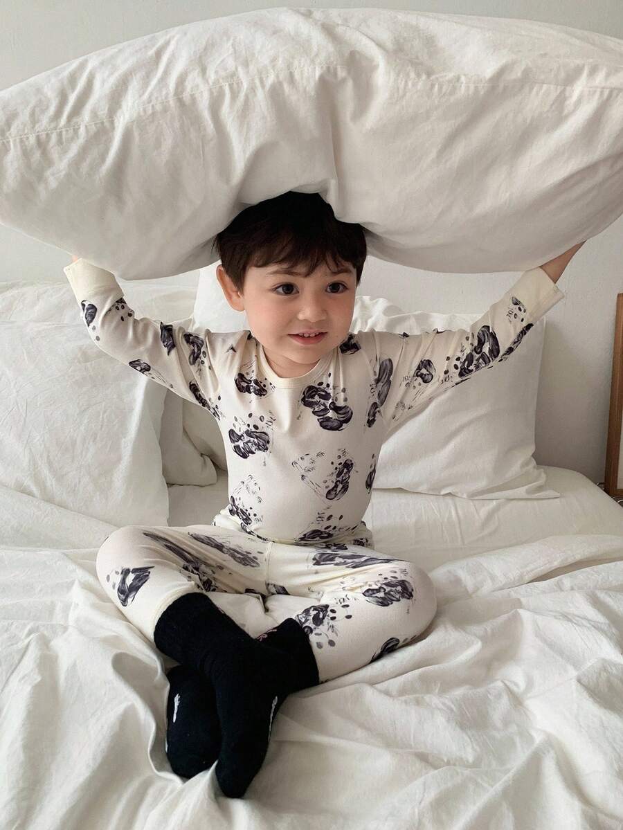 DAZY 2pcs Toddler Boys' Cartoon Panda Print Crew Neck Top And Pants Comfortable Pajama Set