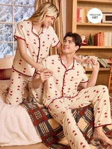 Manfinity 勃艮第红心形印花翻领开衫和裤子男士睡衣套装 - 米色 - 查看 1