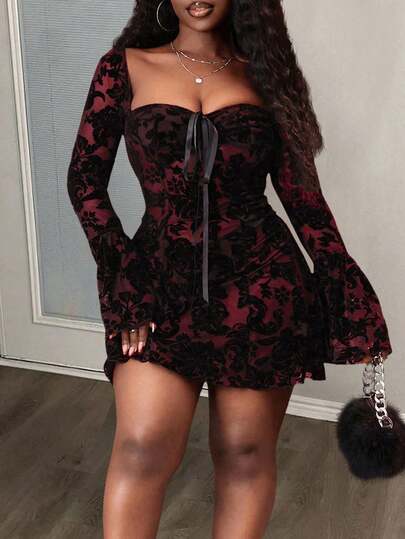 Slaydiva Plus Size Women Sexy Sweetheart Neck Flare Sleeve Waist Cinched Floral Print Sheer Mesh Overlay Dress, Spring/Summer/Autumn,Valentine Day