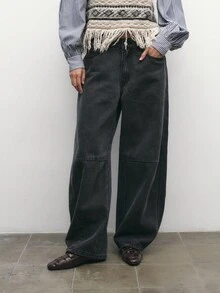 Nöista 黑色宽松牛仔裤，版型休闲，膝盖处有缝线细节。完美的秋季单品，可轻松搭配宽松毛衣，或打造轻松的圣诞造型。 - 黑色 - 查看 4