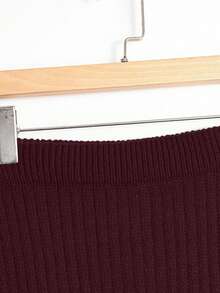 GlowEve 女士时尚不对称超短针织上衣和迷你裙两件套 - 玫瑰紅 - 查看 3