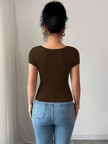 Selianne 夏季新款百搭黑色波浪下摆方领短袖侧褶女式T恤 - 咖啡棕 - 查看 2