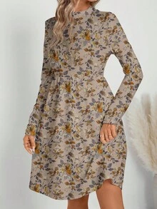 SHEIN LUNE 休闲复古法式杏色花卉印花长袖立领连衣裙，适合秋冬季 - 彩色 - 查看 3