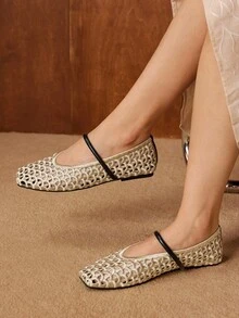 MOTF WOMEN SHOES NEW FRENCH RETRO FASHION WOVEN HOLLOW SQUARE TOE SEXY FLAT SHOES, GOLDEN VERSATILE TEMPERAMENT ELEGANT BREATHABLE AND COMFORTABLE, LIGHT ONE-PEDAL SIMPLE AND HIGH-END MARY JANE SHOES