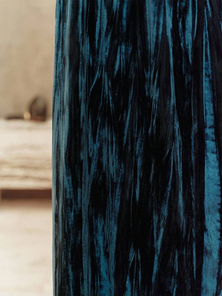 Women's Elegant Velvet Skirt, Autumn/Winter Business Casual Woman