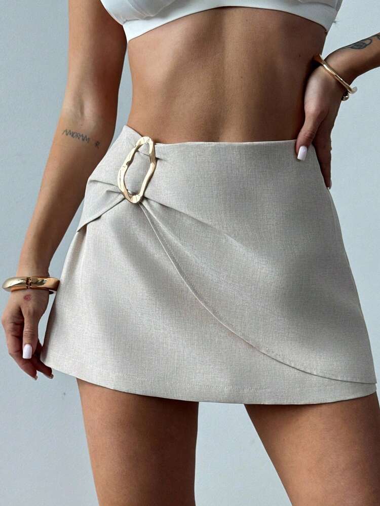 Firerie Nova Saia Míni Minimalista Elegante de Moda Feminina, Acessório de Metal para Transporte, Envolvimento Frontal em Linho - Caqui - Visão 7