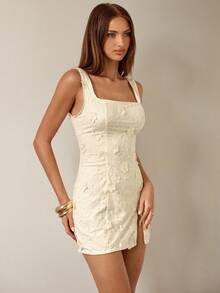 SHEIN BAE Vestido mini elegante de tirantes finos con abertura lateral y decoración floral 3D en color albaricoque, adecuado para otoño/invierno, vestido elegante, vestido de cumpleaños, vestido de fiesta, vestido para cita de San Valentín, vestido de dama de honor, vestido de invitada de boda - Albaricoque - Ver 4