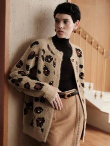 Uhlyne Uhlyne French Retro Leopard Print Embellished Studded Fluffy Knit Cardigan, For Spring And Autumn Fall Winter Elegant Casual Versatile Holiday Commute Daily , Small Round Neck Collar With Rhinestone Trim, Cuff With Rhinestone Trim, Leopard Jacquard Velvet Texture, Loose Fit, Old Money Style - Camel - View 5