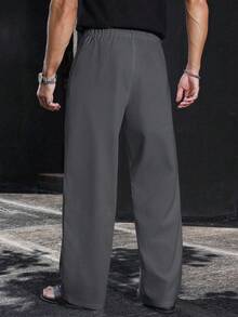 Manfinity Homme 男士柔软轻便直筒宽松休闲裤，适合夏季和秋季穿着 - 深灰色 - 查看 2