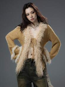 Bloopia 复古性感波西米亚风女秋冬万圣节毛绒领喇叭袖针织开衫 - 卡其色 - 查看 4