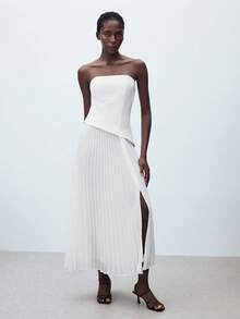 Maija Vestido blanco sin tirantes con cintura ajustada, plisado y corte evasé con abertura, diseño elegante y minimalista, vestido blanco clásico cómodo y versátil para salidas - Blanco - Ver 4