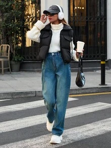 RueChic Gilet trapuntato con collo alto, laccio stringato al petto, tasche con patta e chiusura lampo - nero - Visualizzare 3