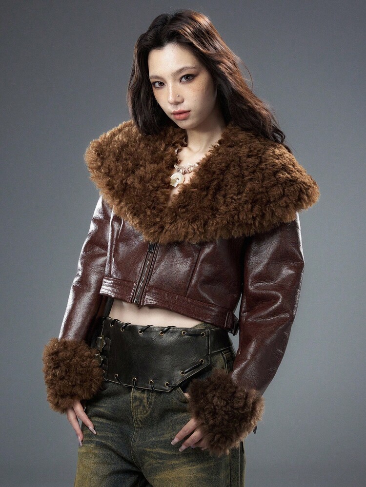 Bloopia 复古美式幻影性感女士休闲时尚简约女式深 V 人造毛领长袖短款拉链 PU 皮夹克，适合秋冬和万圣节 - 棕色 - 查看 6