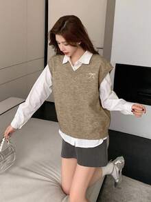 DAZY Women's Casual Loose Butterfly Embroidery V-Neck Sweater Vest, Autumn - Khaki - View 5