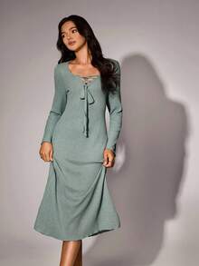 SHEIN Women's Casual Solid Color Long Sleeve V-Neck Tie Decor Fitted Long Nightgown Pregnancy Dress Pregnancy Clothing Maternity Dress For Photoshoot Maternity Dress Lounge Dress Cozy And Elegant Details, Fall