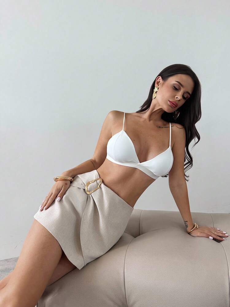 Firerie Nova Saia Míni Minimalista Elegante de Moda Feminina, Acessório de Metal para Transporte, Envolvimento Frontal em Linho - Caqui - Visão 5