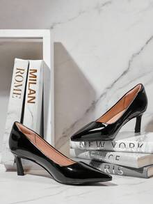 SHUZIA Designer Vibes 女士斜跟尖头纯素漆皮黑色高跟鞋——时尚设计师风格的必备单品，打造优雅的办公室到晚装造型 - 黑色 - 查看 1