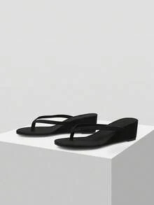 Mnmlis Women's Fashion Casual Commuting Wedge Flip Flops For Christmas - Black - View 6