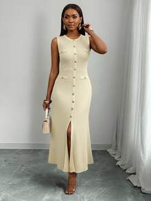 SHEIN PETITE CURVE Plus Size Women Solid Color Round Neck Single-Breasted Sleeveless Fitted Casual Dress - Apricot - View 4