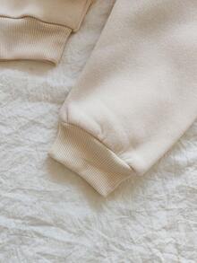 SHEIN Playful Pals 2 件套女婴服装，乡村简约豹纹和樱桃字母图案连帽衫和羊毛裤套装，适合秋冬季外出 - 杏色 - 查看 6