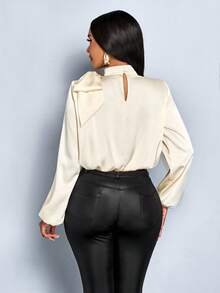 SOLERSUN Damen Mode Temperament elegante Satin einfarbige hochwertige Schleife Tasche Saum Laternenhülse Bluse - Champagnerfarben - Übersicht 2