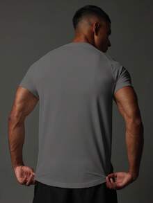 SUMWON 优质性能训练 T 恤运动健身上衣吸湿排汗健身房锻炼健身跑步运动服装反光细节透气舒适 - 深灰色 - 查看 2