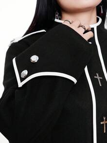 Whyspr 大码十字装饰拼色朋克风格长款纽扣羽绒服，修身腰部，秋冬 - 黑與白 - 查看 3