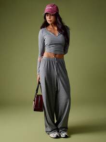 MISSGUIDED 罗纹条纹短款上衣和阔腿阔腿裤家居服套装，V 领休闲两件套，适合秋冬舒适装 - 彩色 - 查看 1