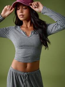 MISSGUIDED 罗纹条纹短款上衣和阔腿阔腿裤家居服套装，V 领休闲两件套，适合秋冬舒适装 - 彩色 - 查看 3