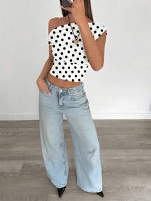 Siren Gaze Women's Casual Polka Dot Pattern Elegant Oblique Shoulder Ruched Cropped Top, Suitable For Summer, Suitable For Daily Wear One Shoulder Crop Top Summer Crop Top Women Crop Top Polka Dot Crop Top Cute Crop Top - Black and White - View 5