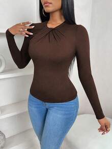 VaVaBold Kaos Lengan Panjang Wanita Kasual Elegan dengan Kerah Pita, Potongan Slim Fit, dan Hem Bergelombang, Warna Polos, Musim Gugur - Coklat - View 3