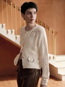 Uhlyne Uhlyne Áo len cardigan dáng ôm màu be, cổ tròn, tay dài, tay lỡ, phong cách Pháp, lãng mạn, tối giản, thanh lịch, thoải mái, thường ngày, đa năng, thủ công 3D, phù hợp cho mùa thu/đông - Màu be - Xem 5